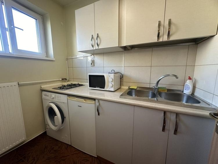 Garsoniera ultracentrala, mob., etaj 7, bloc solid, termoizolat, langa  Cismigiu - 9