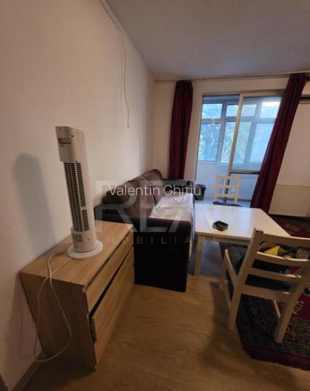 3 camere - Basarabia/Diham - 2/4 - centrala - metrou - clasa 3 camere - Basarabia/Diham - 2/4 - centrala - metrou - clasa