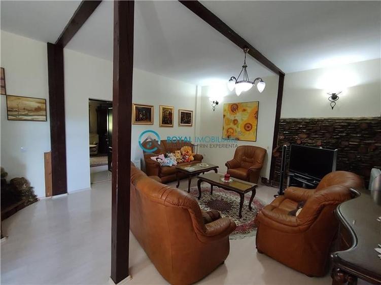 Royal Imobiliare -vanzare vila/ casa de vacanta zona CAMPINA - 39