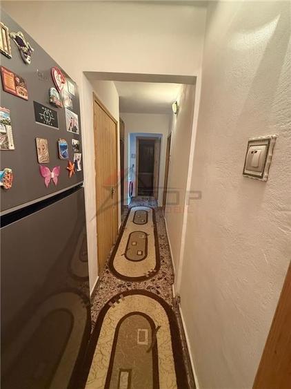 Apartament cu 3 camere decomandat, 2 bai, etajul 2 Cug Aleea Tudor Neculai - 12