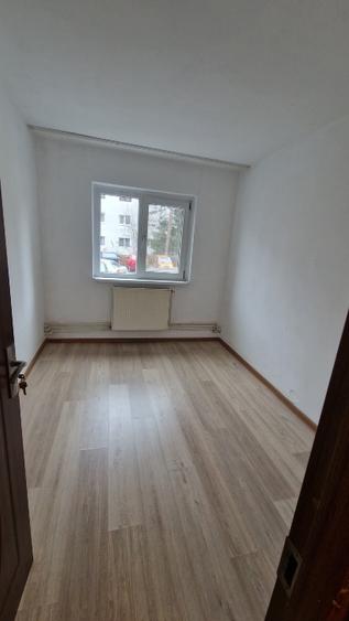 Vand apartament 3 camere Manastur  - 1