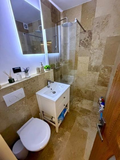 Apartament cu 3 camere decomandat, mobilat în Ultracentral