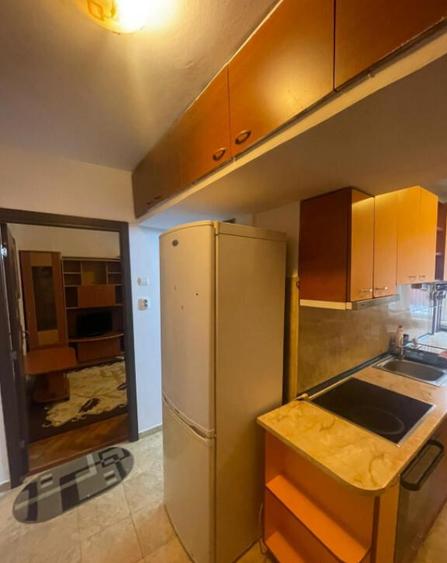 Apartament 2 camere, 38 mp - zona Cuza Voda - 6