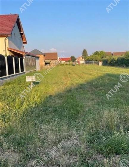 Teren intravilan 1000 mp cu utilitati in Cristian - 1