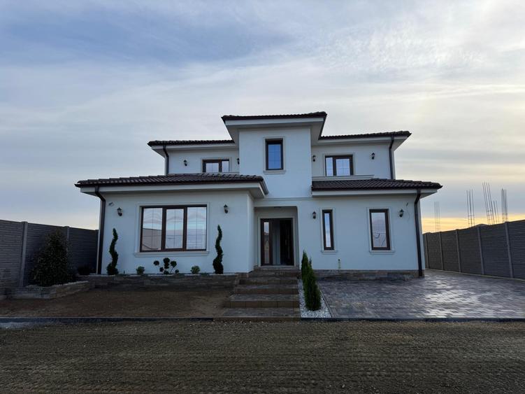 Vilă PREMIUM stil mediteranean Via Carmina Arad, comision 0 - 1