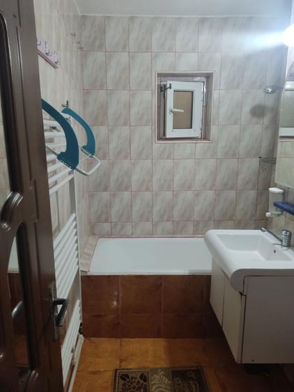 Vand apartament cu doua camere situat la parterul blocului C4 Micro 39C Galati - 8