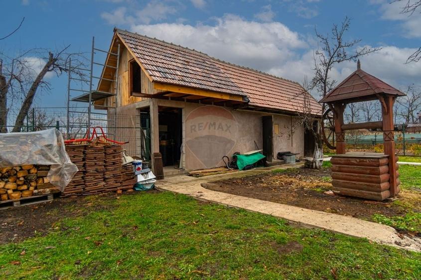 Vila cu 8 camere, 7150 mp teren intravilan I OZUN, COVASNA| COMISION 0 - 54