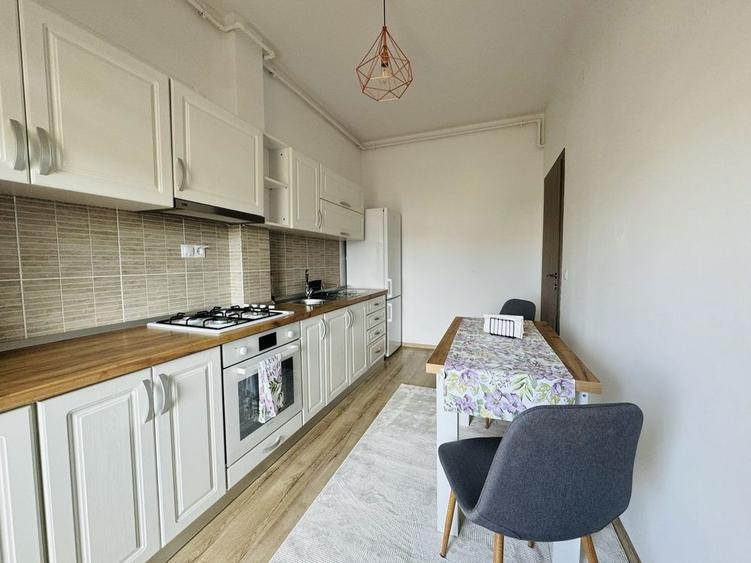 Inchiriez apartament decomandat cu o camera - 6