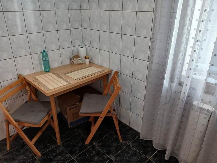 Vanzare Garsoniera Piata Victoriei , Piata Romana - 8