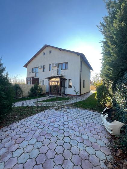 Casă tip duplex – mobilată și utilată – 4 camere-250 mp teren - 1