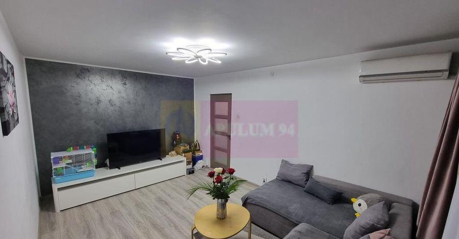 Apartament 3 camere 3/4 -Piata Resita - 10