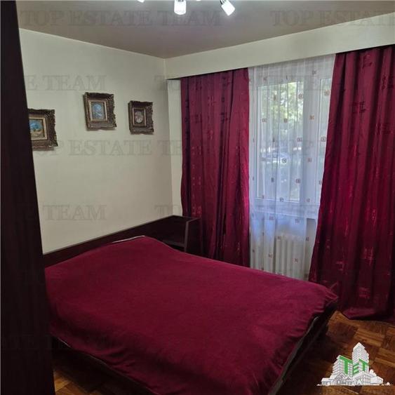 Apartament spatios cu 4 camere plus boxa accesibila din interior. - 4