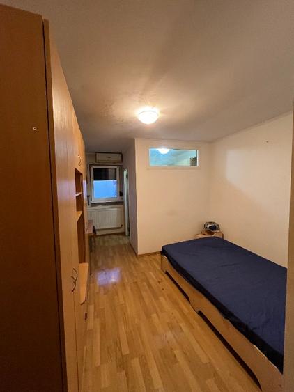 Închiriez Garsonieră  - 2