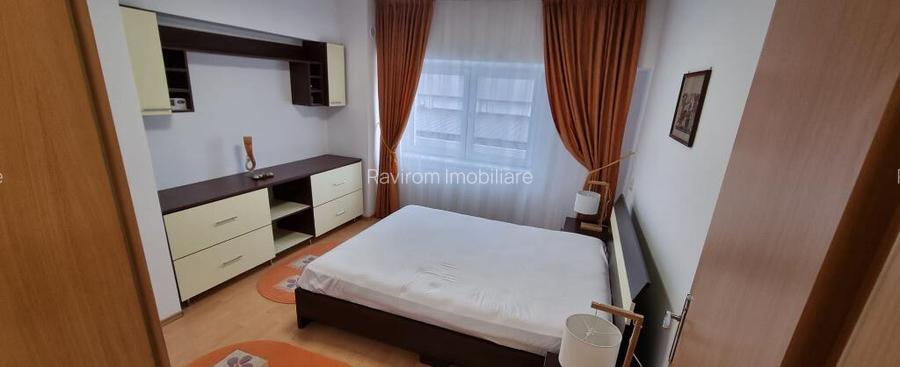 Apartament trei camere etaj 1, mobilat elegant, dotat loc parcare Mall Apartament trei camere etaj 1, mobilat elegant, dotat loc parcare Mall