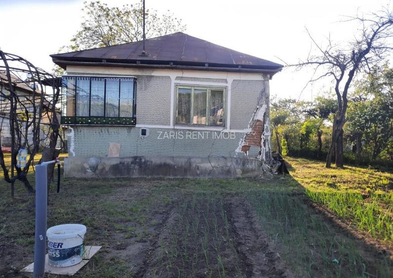 Teren si casa batraneasca in Dumbravesti, Prahova