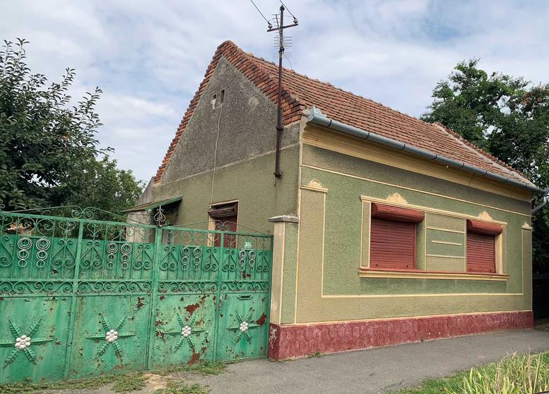 De Vanzare Casa Renovabila - 1