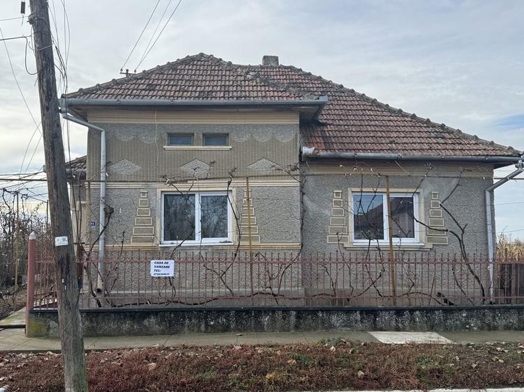 Casa de vanzare Loc Criseni - 1