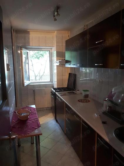 Vanzare garsoniera 1 minut metrou Costin Georgian - 1