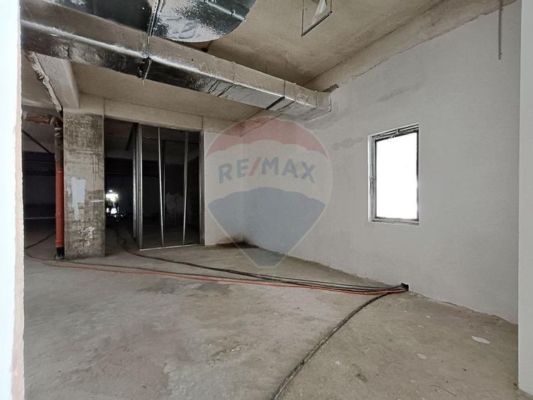 Inchiriere Spatiu Comercial langa Pasarela Metrou Berceni | Open Space - 17