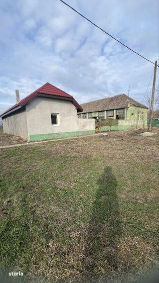 Vand teren intravilan suprafata total de 8.934 mp cu casa si anexa - 1