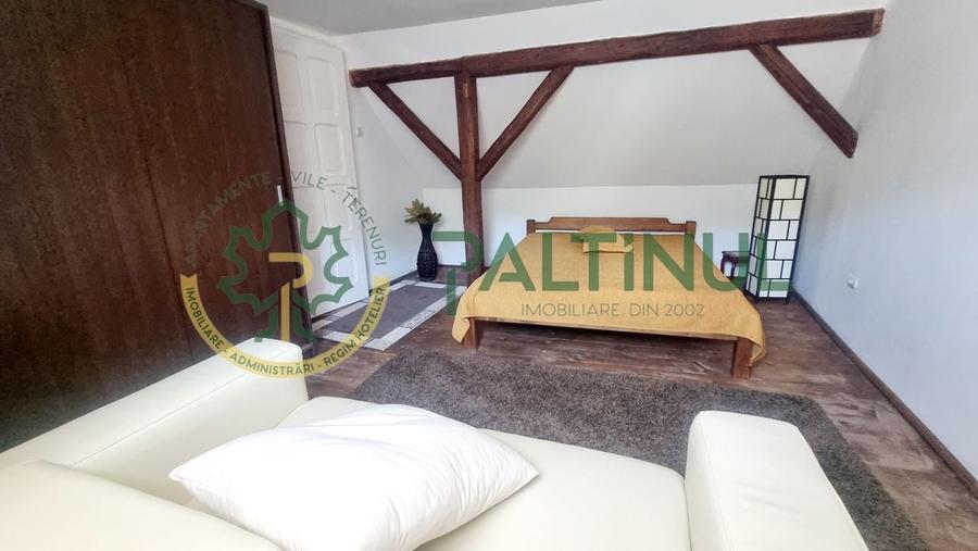 Casă de v&acirc;nzare &icirc;n Cisnădioara, curte mare și vedere spre munte - 8