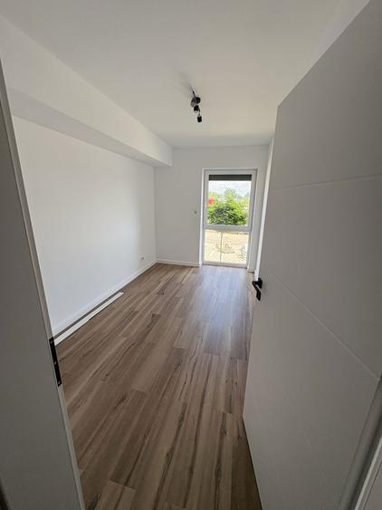 P F -apartament 3 camere de vanzare - 3