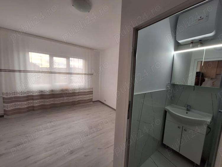 Proprietar Vand Camera camin - 3