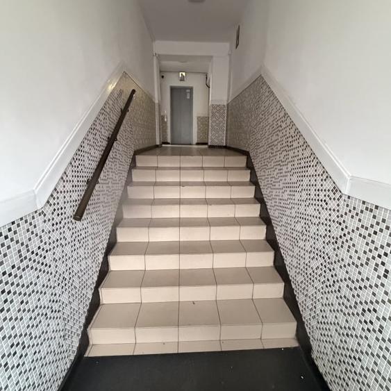 3 camere| Drumul taberei | Bloc 1983 | Metrou 1 Mai | 8 min - 13