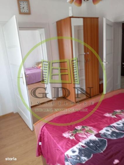 Casa de vanzare in Sacel 2 corpuri locuibile, 3 bai, gradina, ter - 2