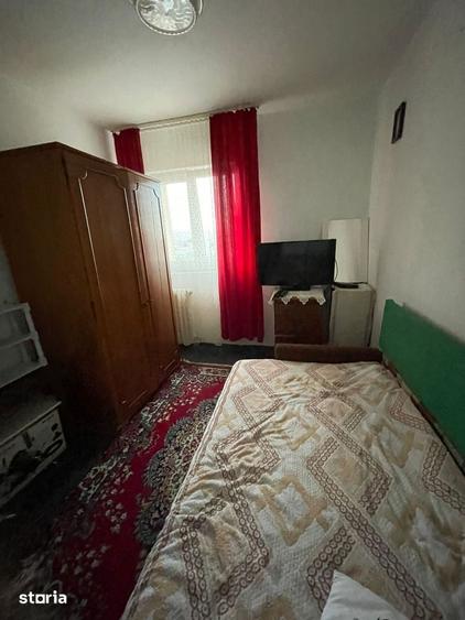 Apartament cu 4 camere de vanzare, Zona Cetate - 5