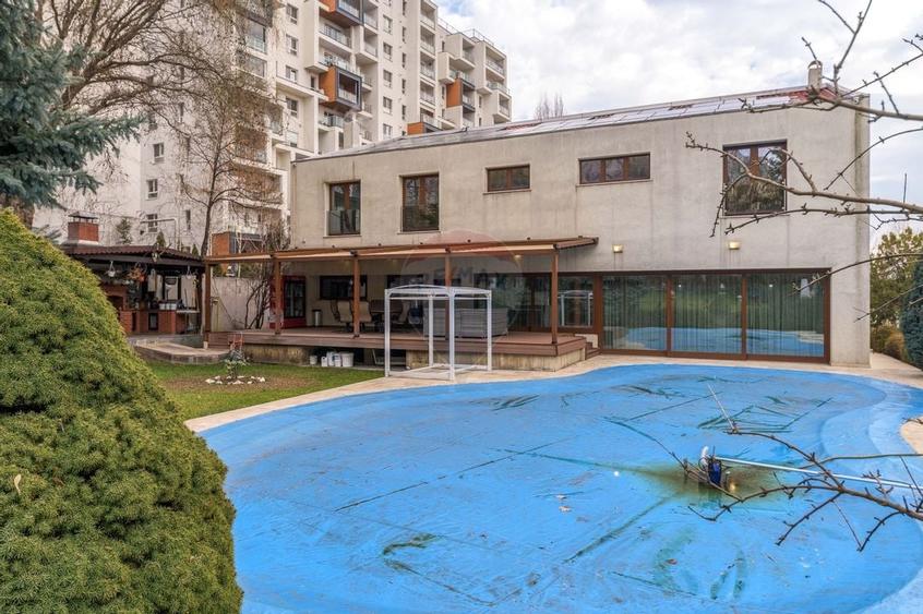 Vila eleganta, spatii generoase, finisaje premium, piscina, 3000mp - 9