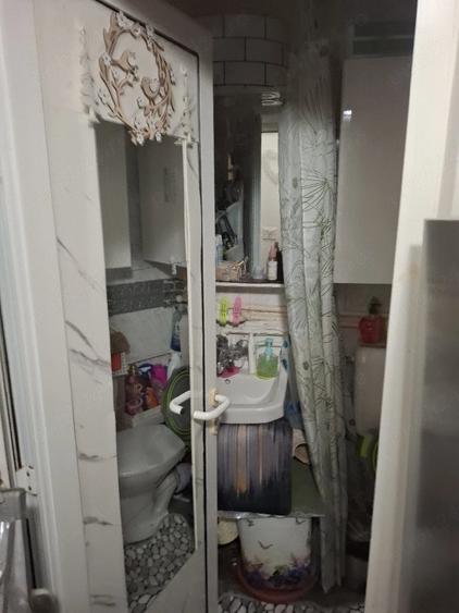 Garsonieră decomandată în Drăgășani