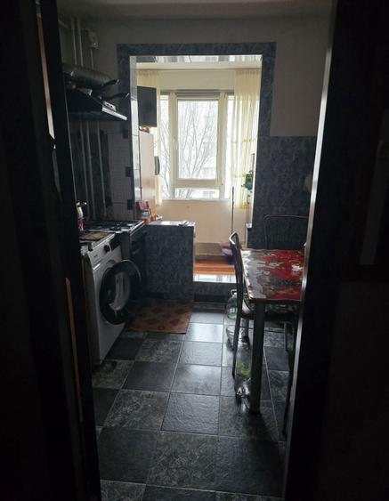 Direct proprietar vand apartament 2 camere - 3