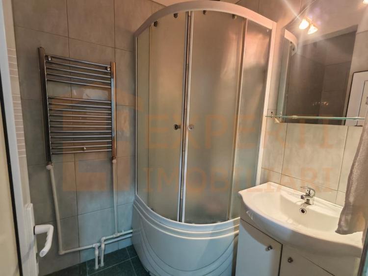 Garsonieră de vânzare Inel II, aproape de Institutul de Marină, boxă 12 mp - 14