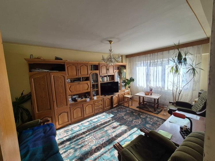 Apartament de 3 camere-Centrul Civic - 1