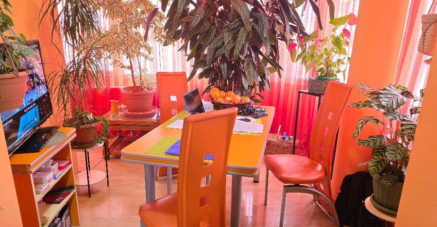 Vand apartament 3 cam. Deva, etaj 1, bloc din anul 2000, 157 mp, BOXA - 12