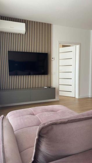 Inchiriez apartament 2 camere complet utilat, suprafata utila 52mp + balcon 7mp + loc de parcare - 3