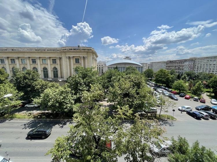 Apt. 2 camere mobilate, et.4, Calea Victoriei, bloc solid, vedere Palatul Regal - 8