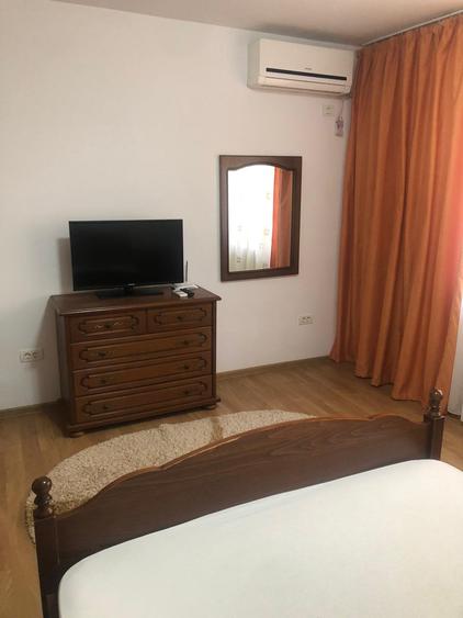 Garsoniera decomandata 40 mp - zona Dacia,parter - 1.700 lei/luna (Cod E2+E7) - 3