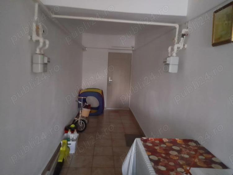 Apartament de vanzare - 9