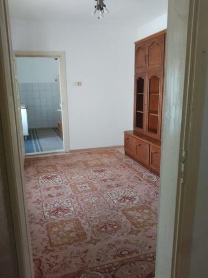 Casa caramida, cu curte, zona centru - 3