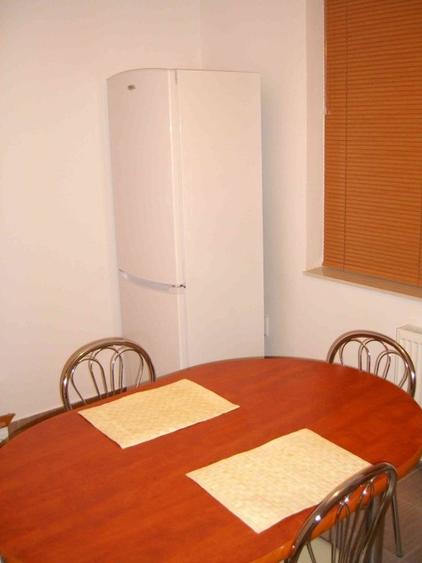 PROPRIETAR VAND/inchiriez vila in cart Irish Park, 5 camere, 3 niv, curte 420 mp - 12