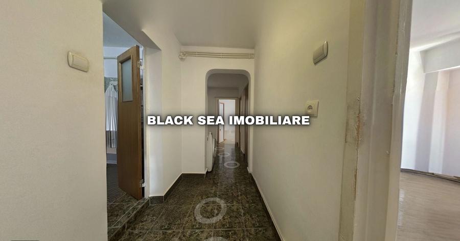 De vanzare apartament 3 camere in zona Casa de cultura. - Ocazie Unica - 9