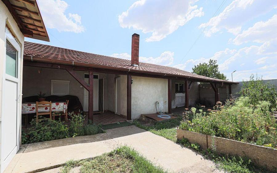 Rezervat Casa renovata cu 3 camere din caramida in ... - 10