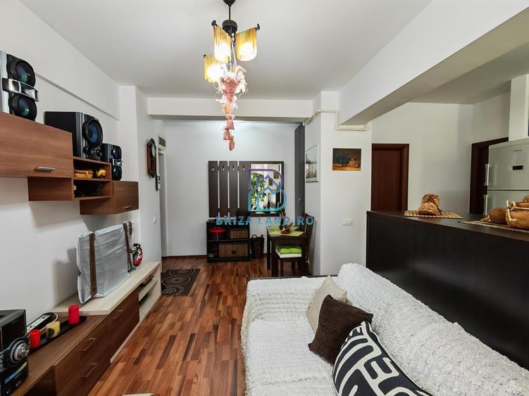 Soseaua Chitilei, pod Constanta, doua camere, sup. 53.9mp, et. 1/8 - 4