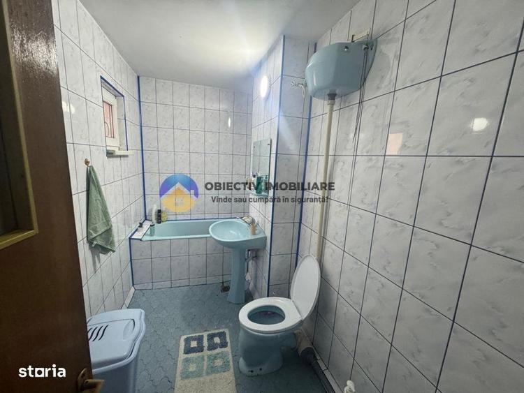 Apartament cu 4 camere semidecomandat în Nord