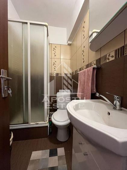 Apartament cu 5 camere decomandat, mobilat în Dorobanților