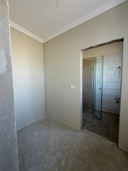 Duplex cu 5 camere cu Teren 300 Mp în Dumbrăvița