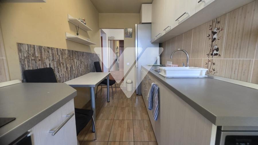 Apartament cu 3 camere decomandat, mobilat în Mihai Viteazul