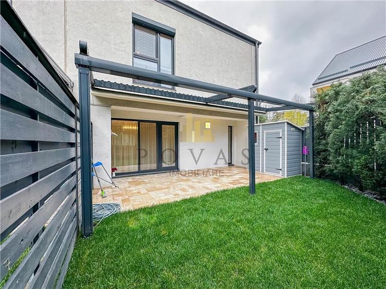 Duplex cu 5 camere cu Canalizare în Vest